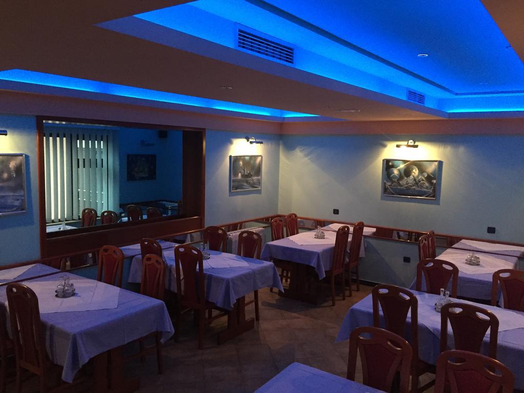 Guesthouse Varnica Kaštel Lukšić エクステリア 写真
