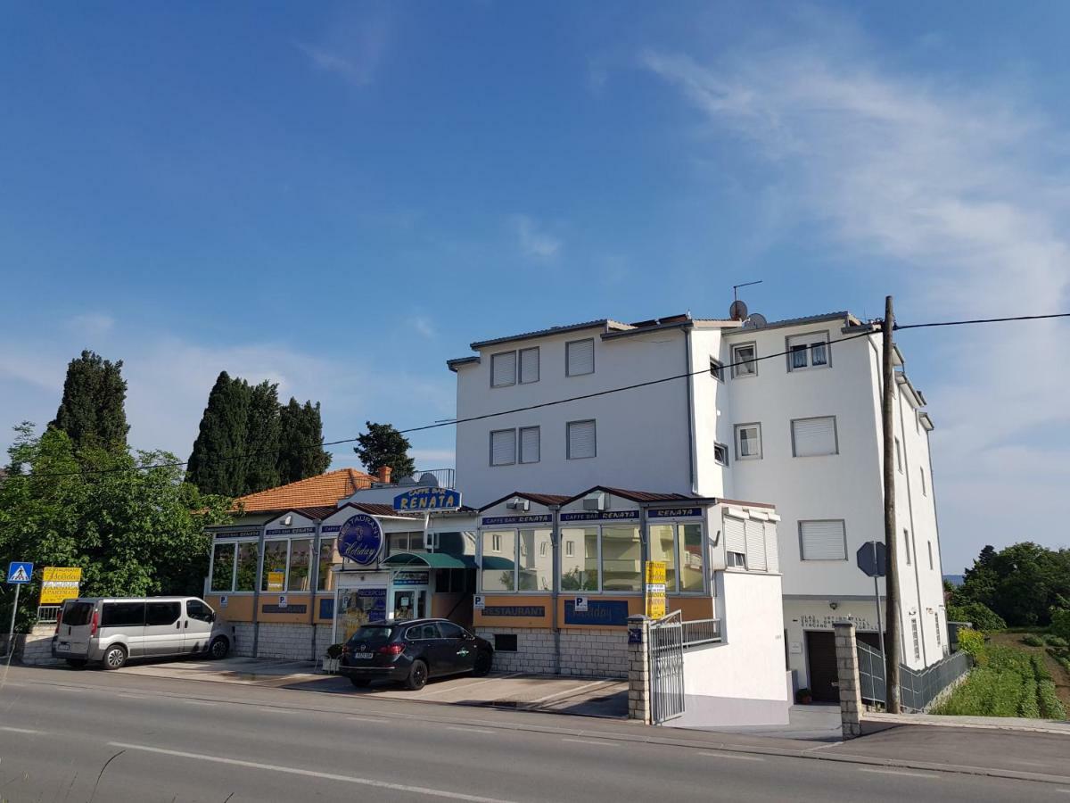 Guesthouse Varnica Kaštel Lukšić エクステリア 写真