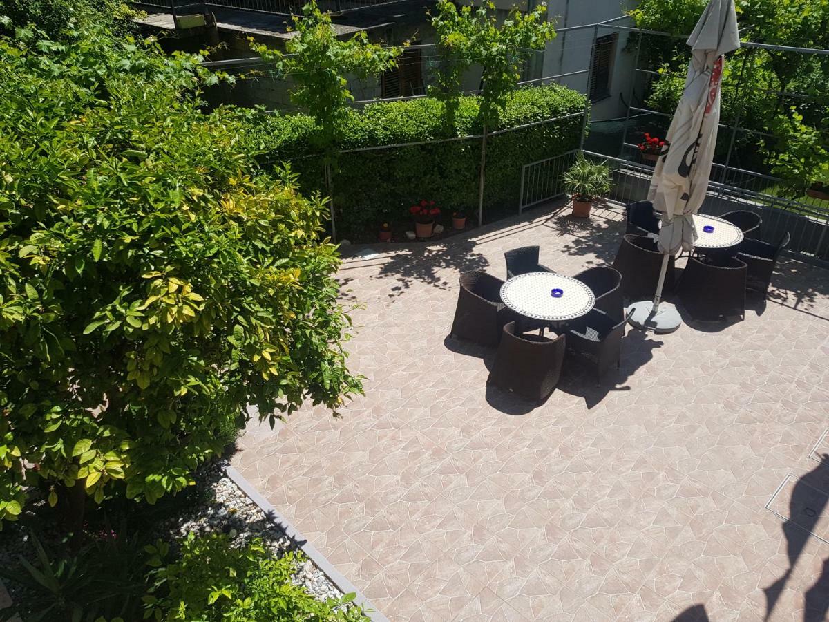 Guesthouse Varnica Kaštel Lukšić エクステリア 写真