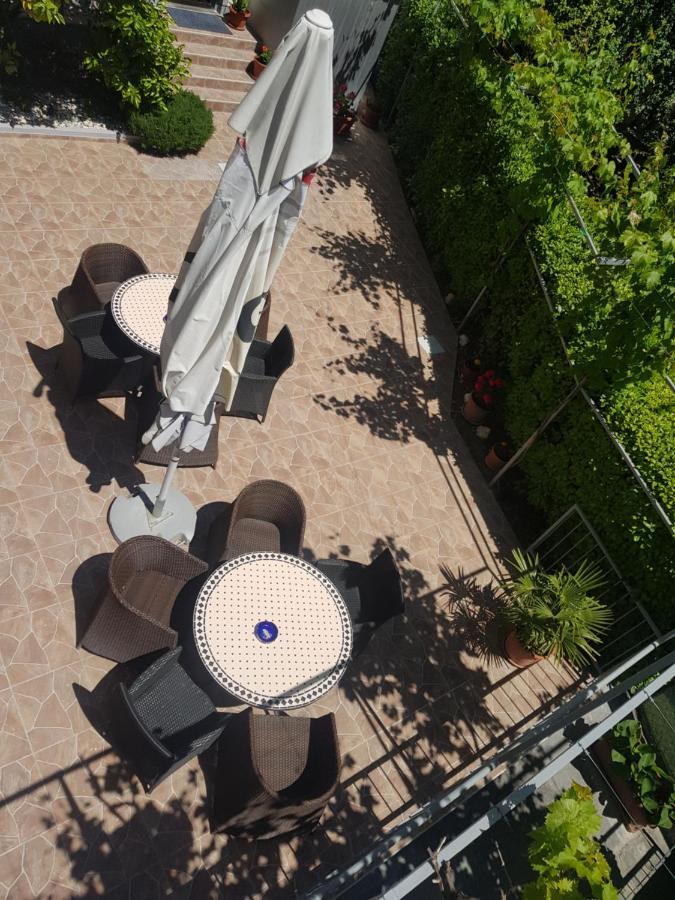 Guesthouse Varnica Kaštel Lukšić エクステリア 写真