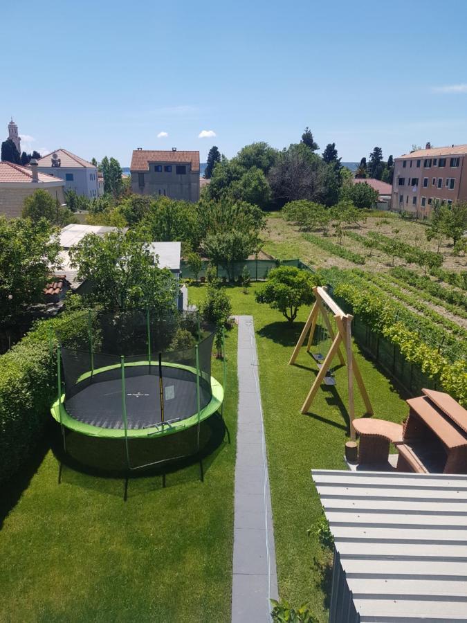 Guesthouse Varnica Kaštel Lukšić エクステリア 写真